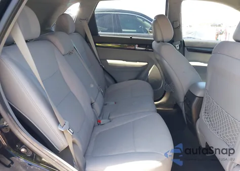 2015 Kia Sorento Lx from USA, damaged, VIN 5XYKTCA68FG561084